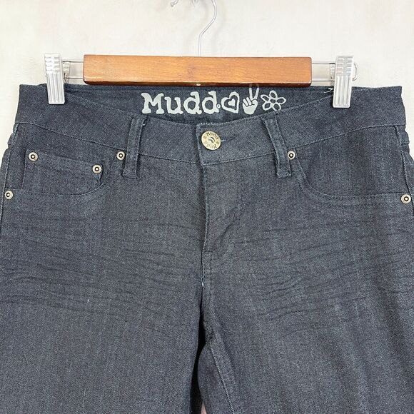 Mudd Low Rise Denim Bermuda Shorts Juniors Size 9 Dark Wash Retro Summer Y2K - Picture 3 of 8